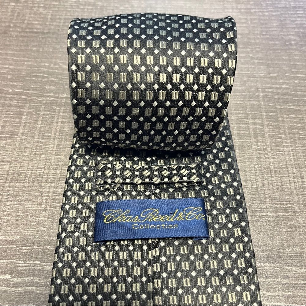 5/$25 Chas Reed & Co Collection Vintage Silk Necktie
